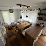Jara Apartment- *