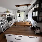 Jara Apartment- *