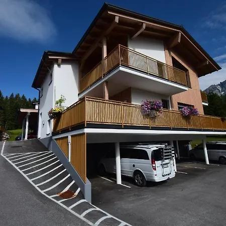 Jara Apartment-